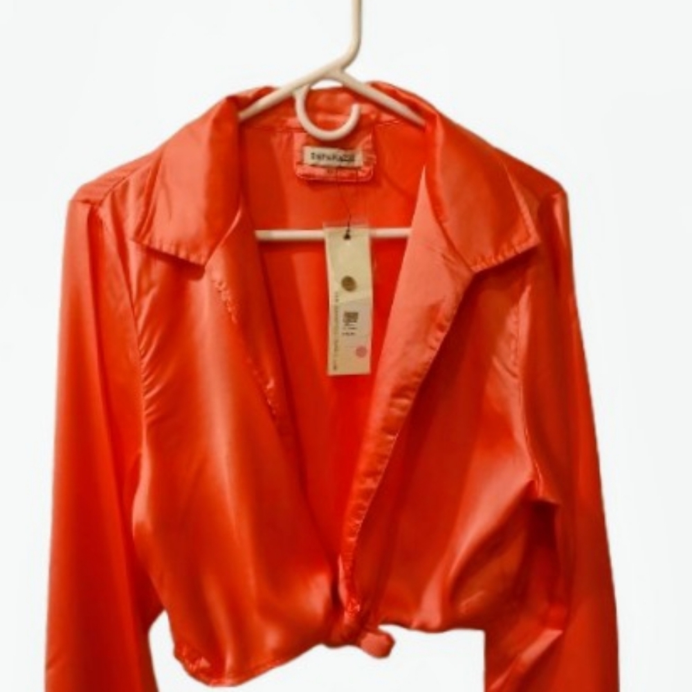 Paparazzi by Biz Coral Satin Long Sleeve Tie-Front Blouse Top Women’s Size XL...